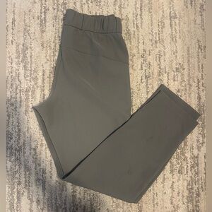 Lululemon Grey Woven On the Fly Pant